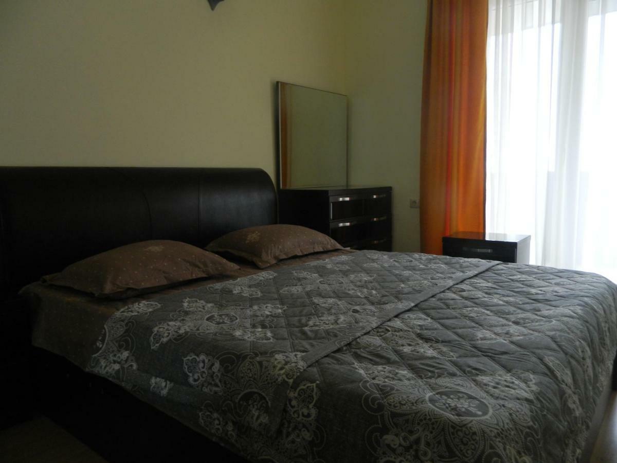 באטומי Chemi Saxli Apartment מראה חיצוני תמונה
