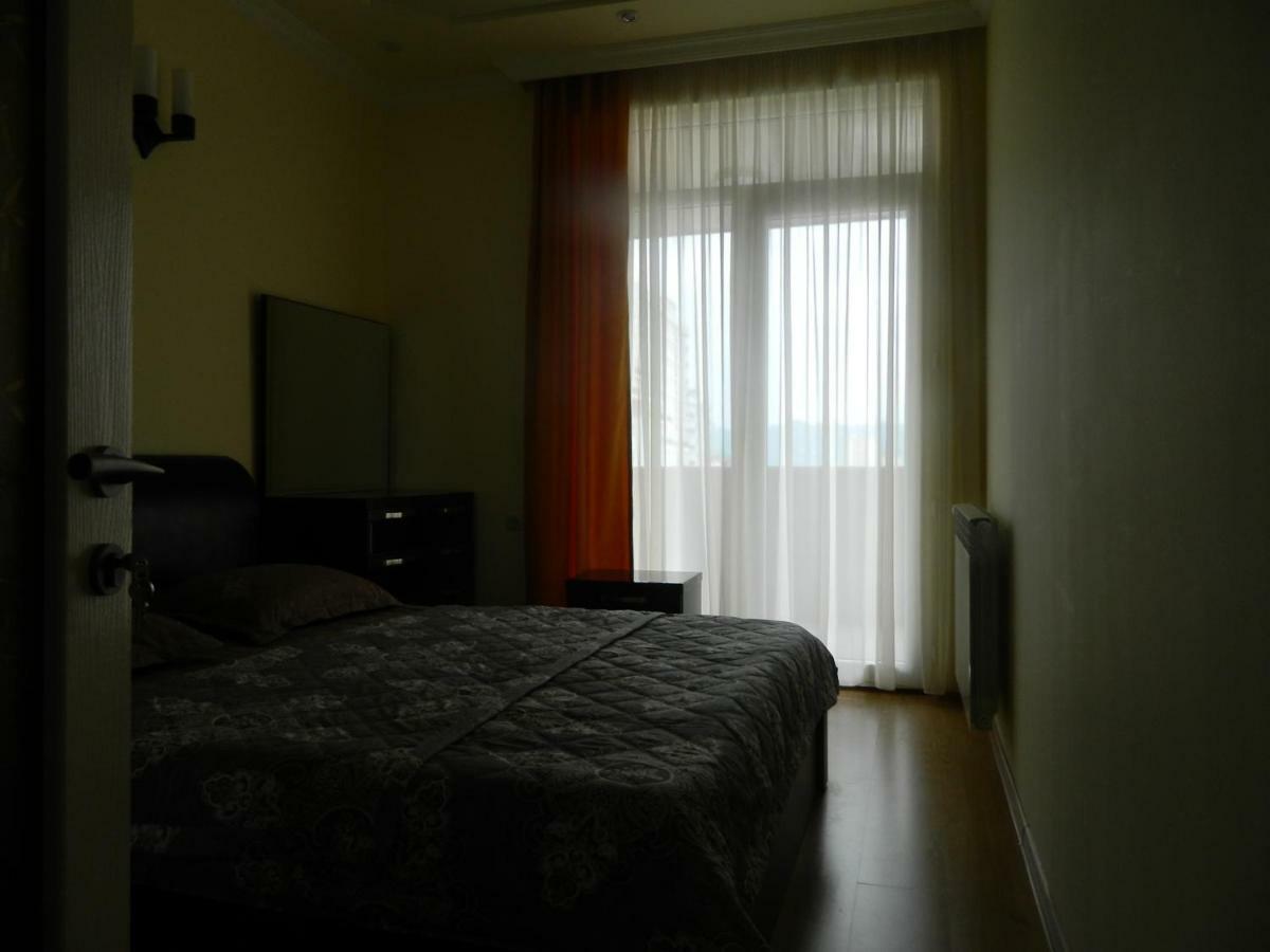 באטומי Chemi Saxli Apartment מראה חיצוני תמונה